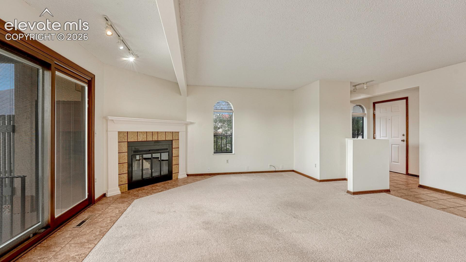 1118 Fontmore Road B