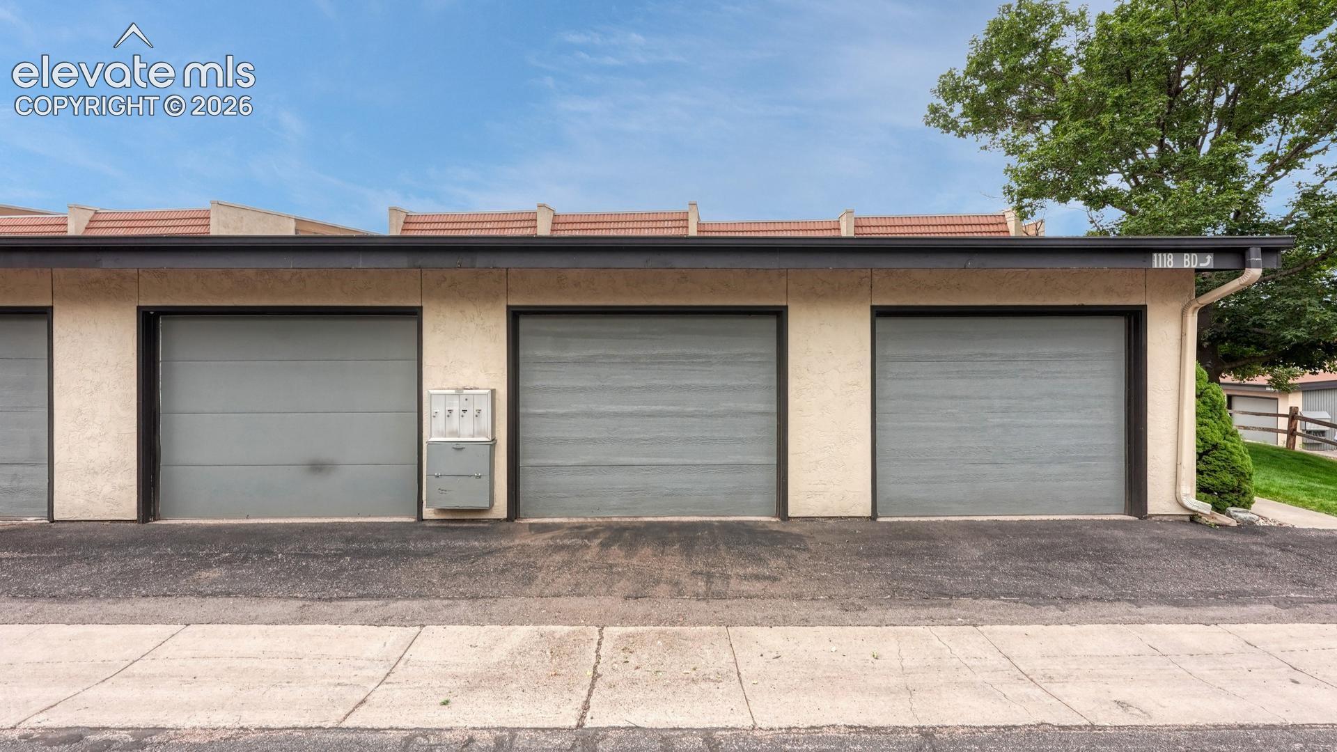1118 Fontmore Road B