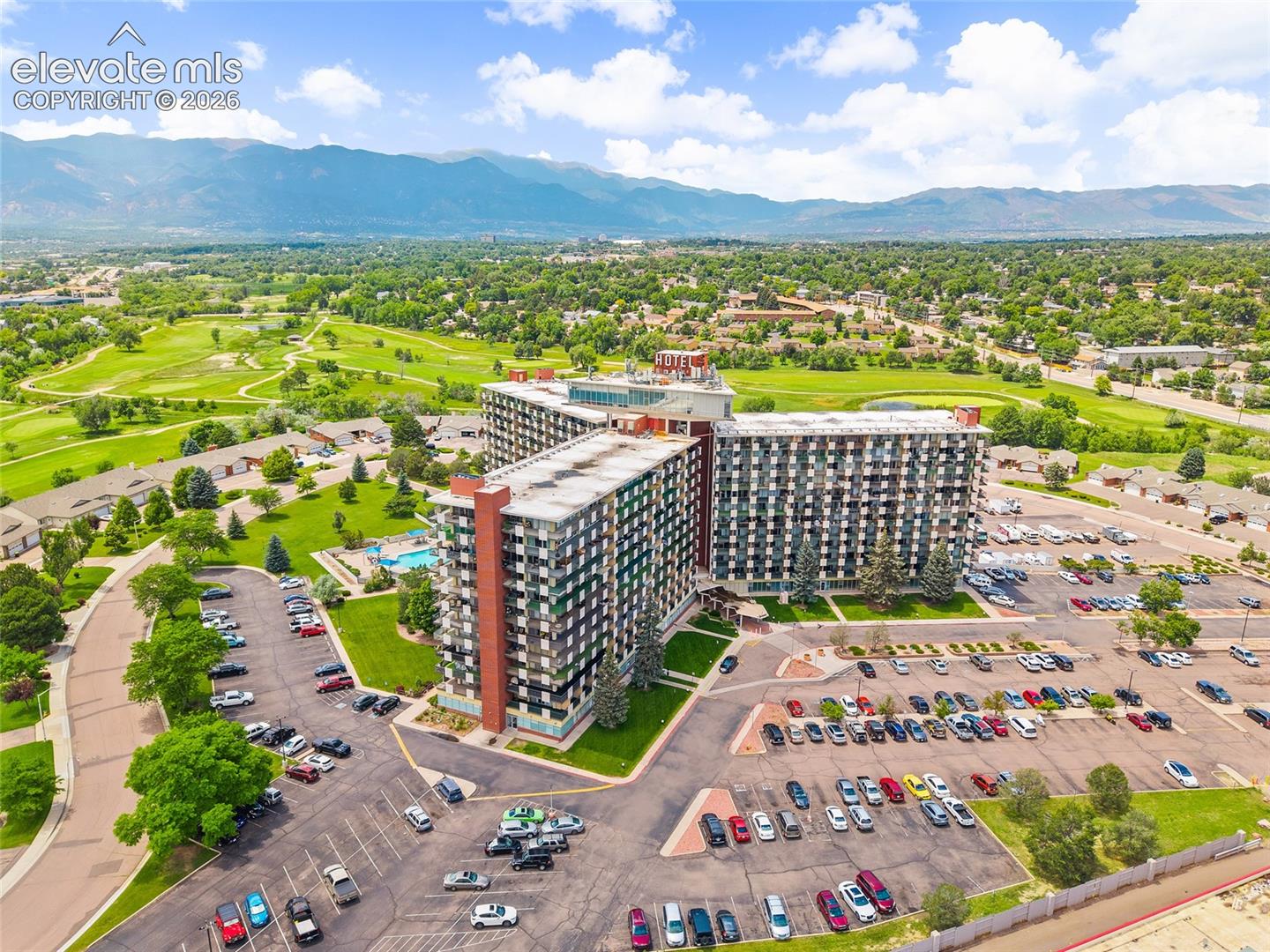 411 Lakewood Circle C1004