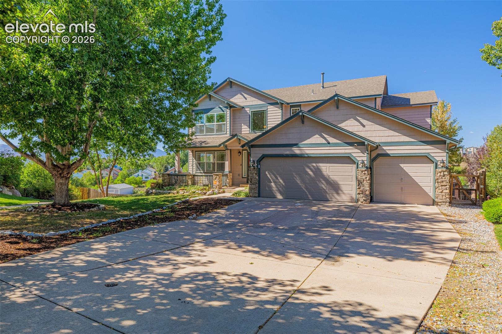 6586 Many Moon Drive