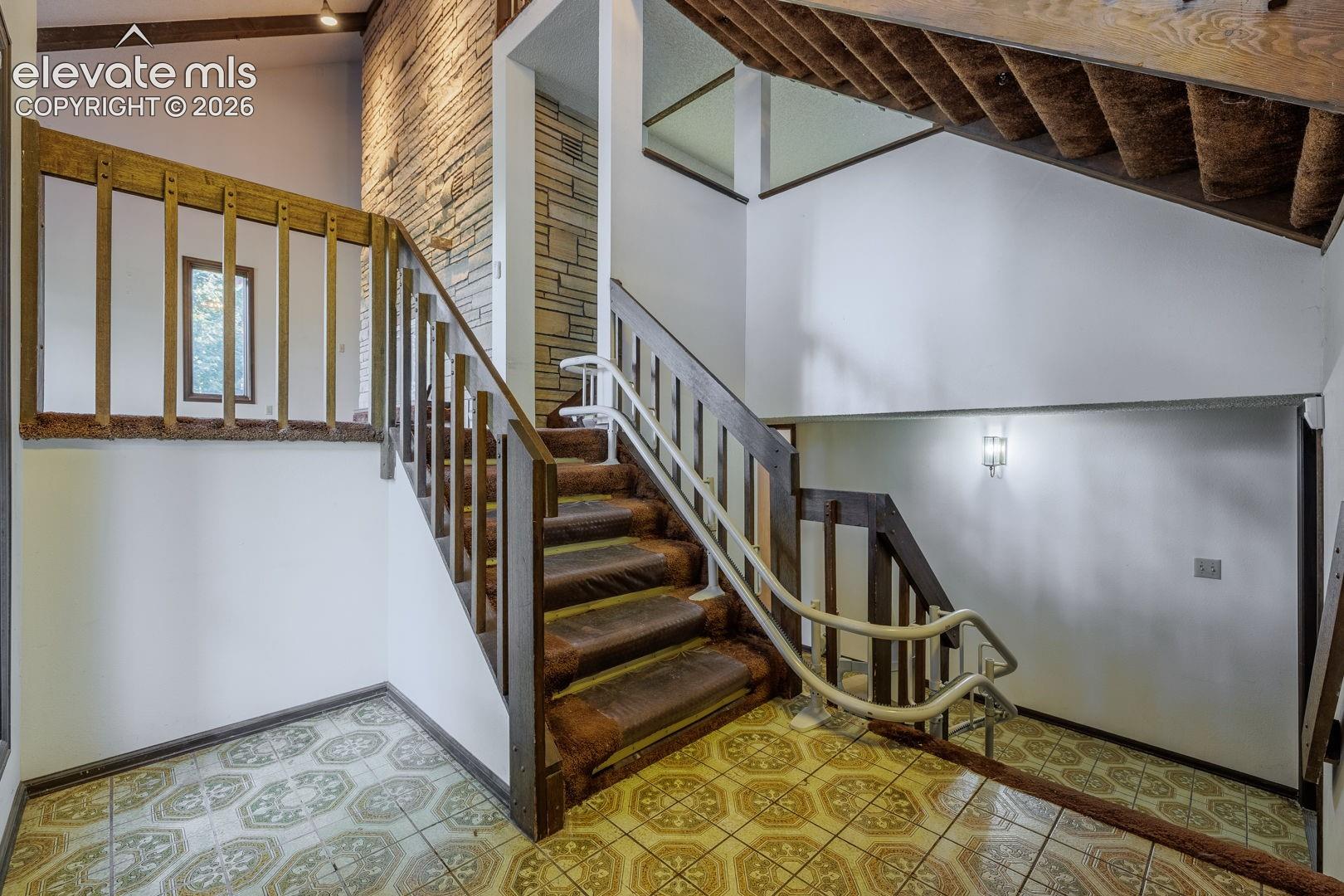1170 Pine Ridge Road