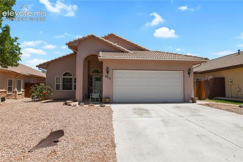 Photo of 932 Pinecrest Drive, Pueblo, CO 81005 (MLS # 6333850)