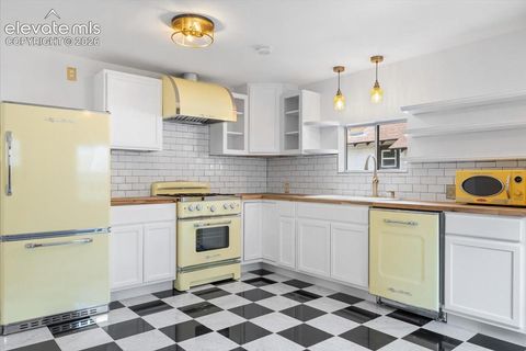 Tiny photo for 129 Ruxton Avenue, Manitou Springs, CO 80829 (MLS # 5807381)