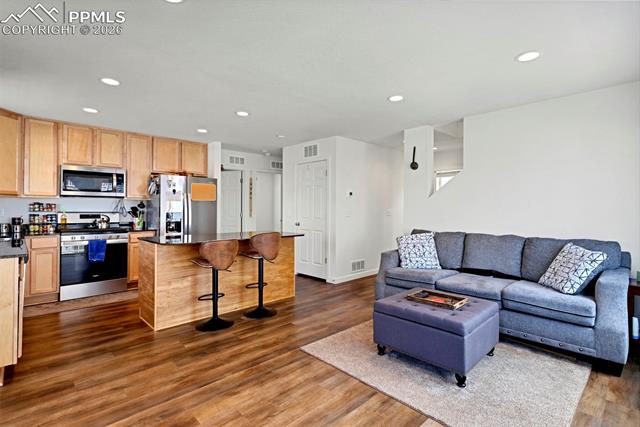 5769 Thurless Lane