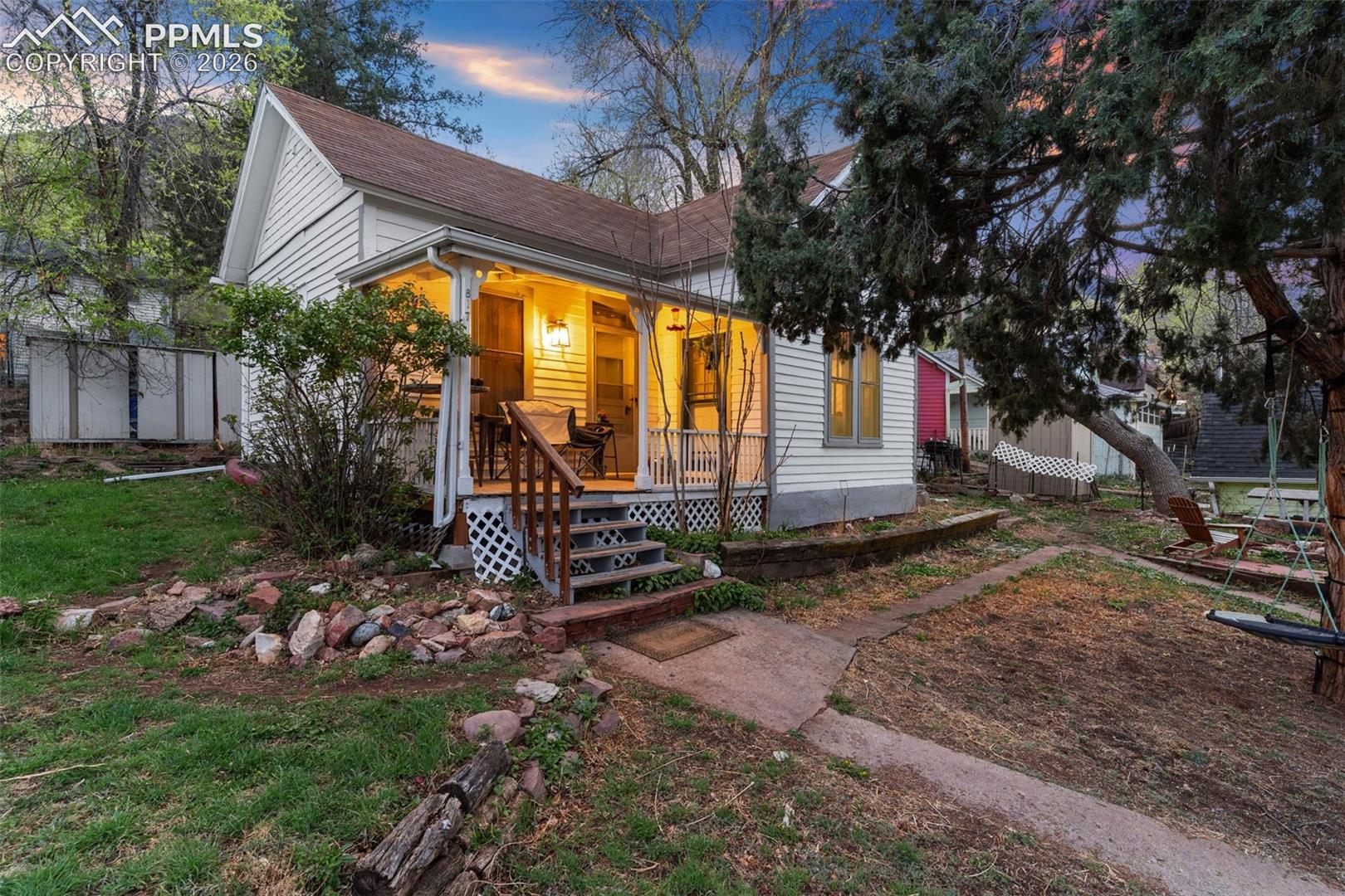 819 Duclo Avenue