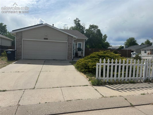4410 HENNINGS DR, COLORADO SPRINGS, CO 80911 - Image b0b09171d9954d47cfbfe09647da28af/3274192309