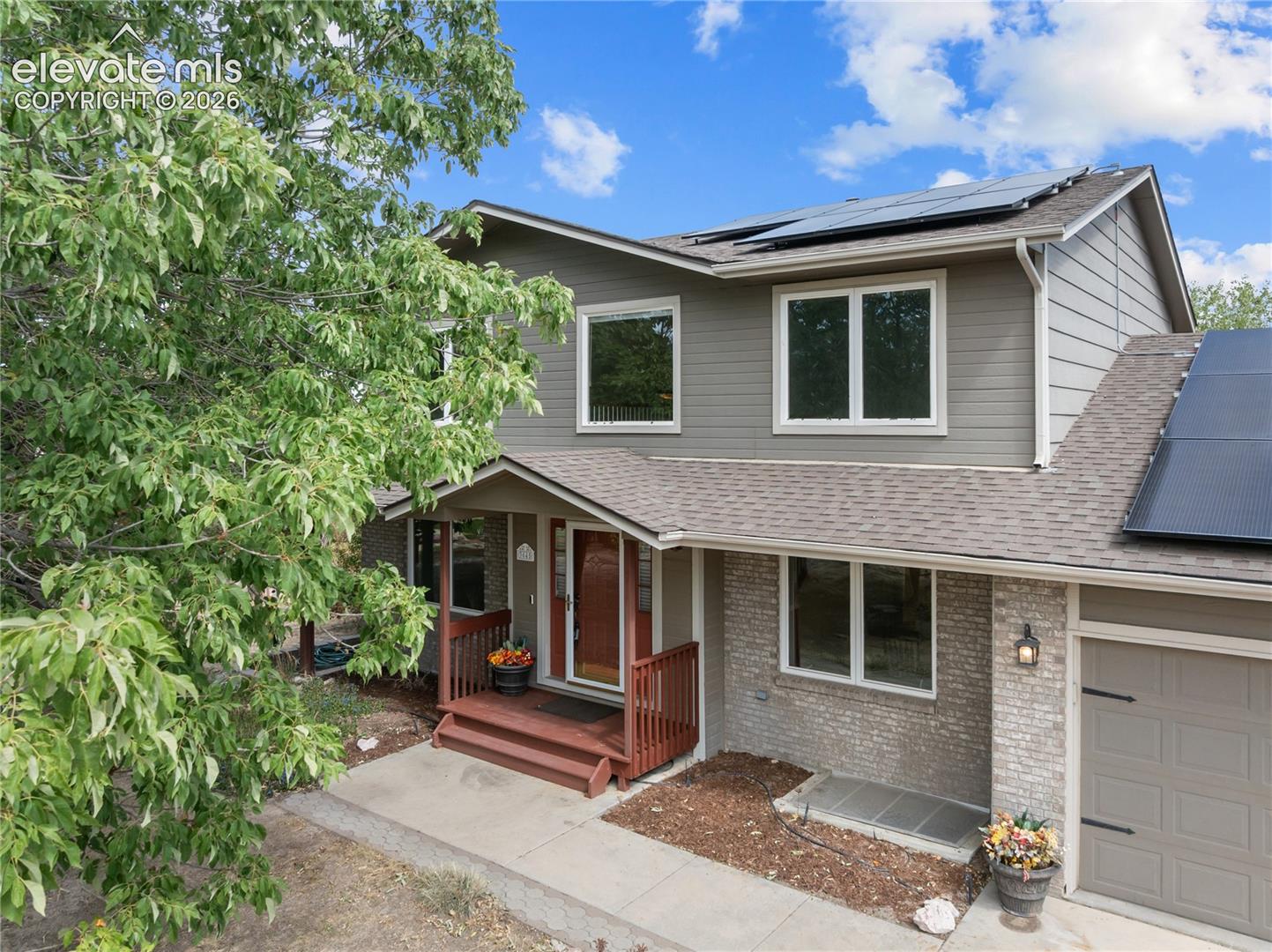 3645 E Cresta Loma Circle