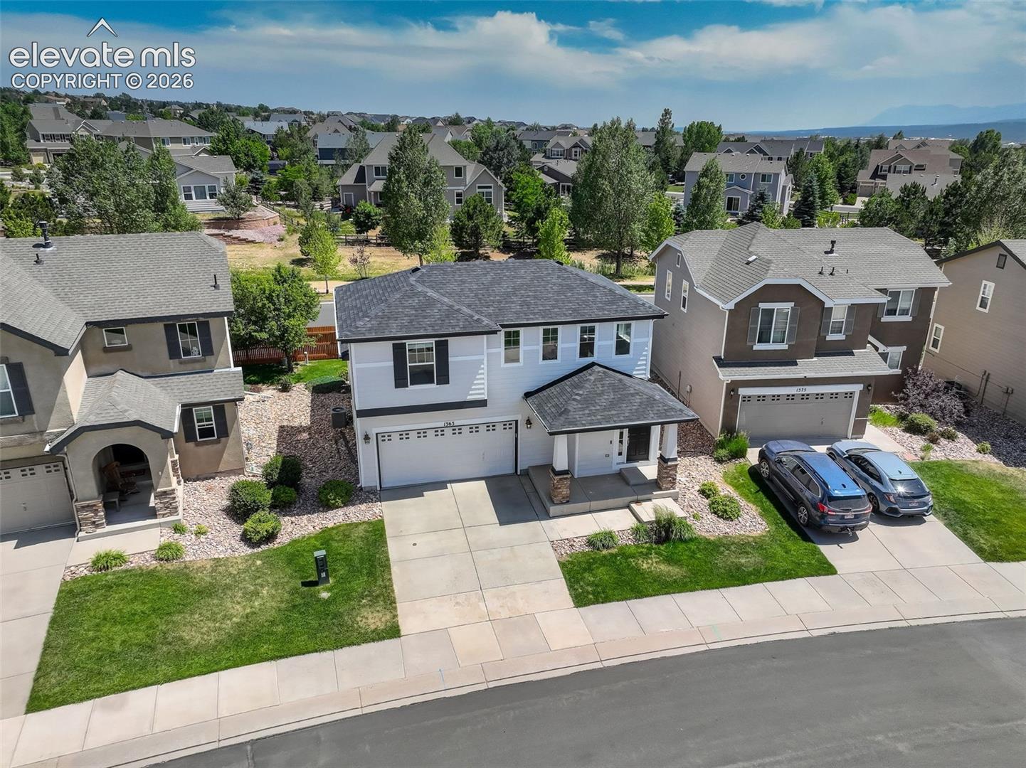 1363 Yellow Granite Way