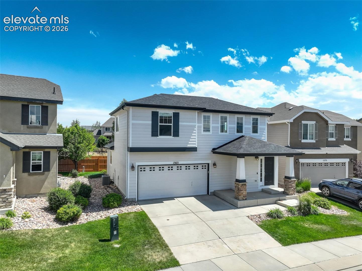1363 Yellow Granite Way