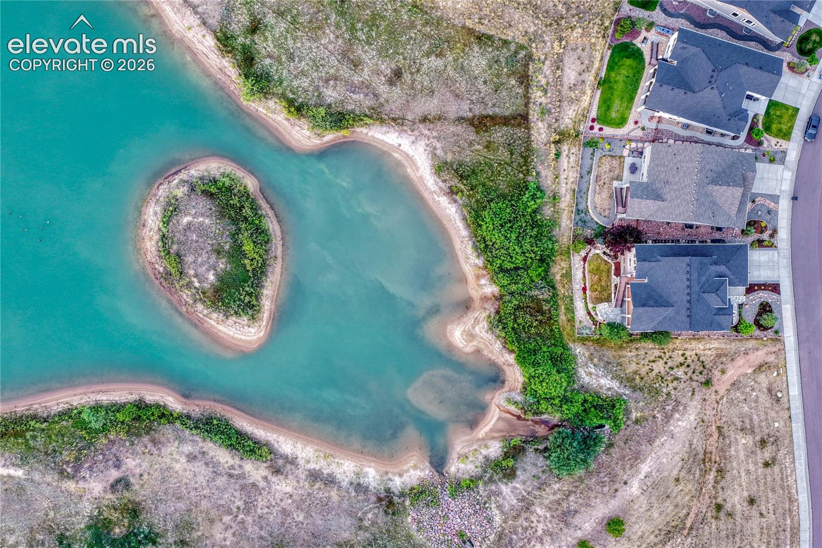 2543 Lakes Edge Drive