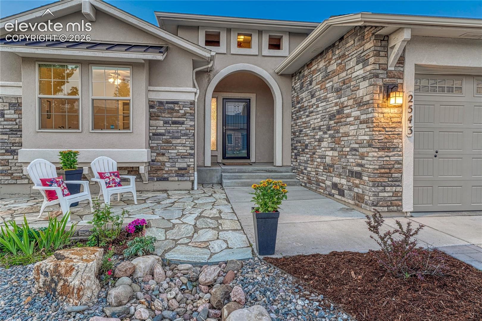2543 Lakes Edge Drive