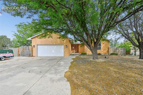 Photo of 979 S Alexis Lane, Pueblo, CO 81007 (MLS # 6247372)