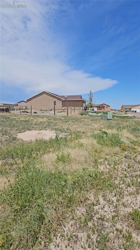 Photo of 385 E Larchmont Drive, Pueblo, CO 81007 (MLS # 9212915)