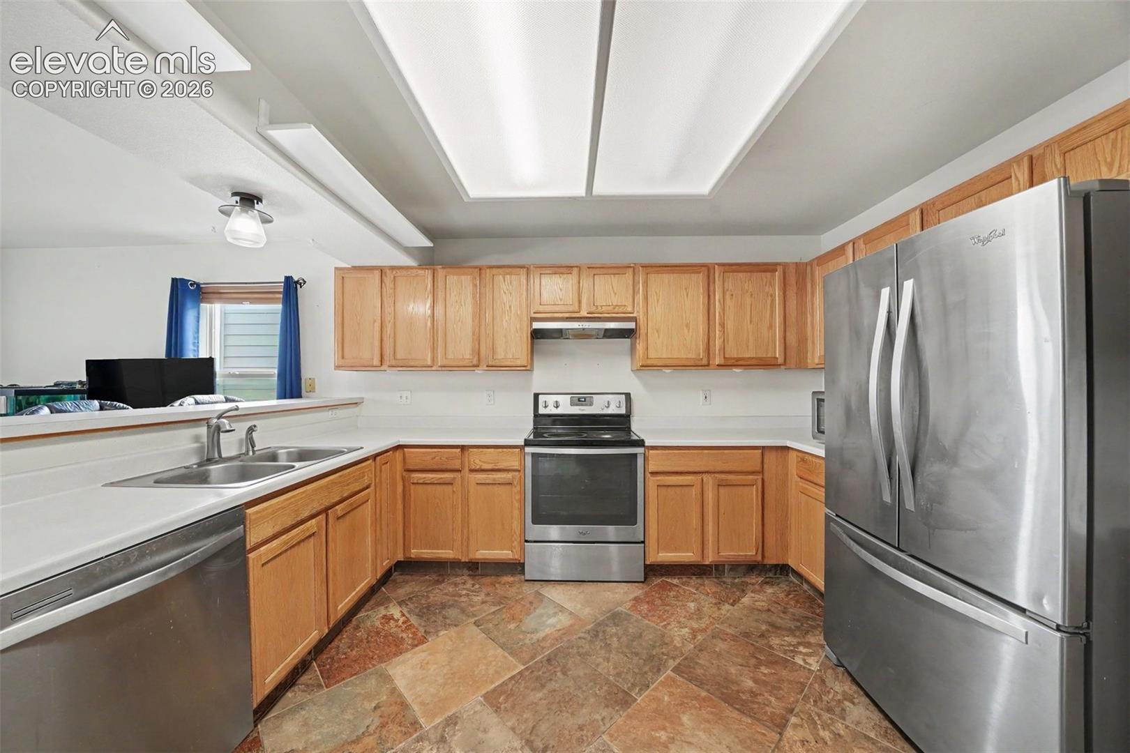 912 Legend Oak Drive