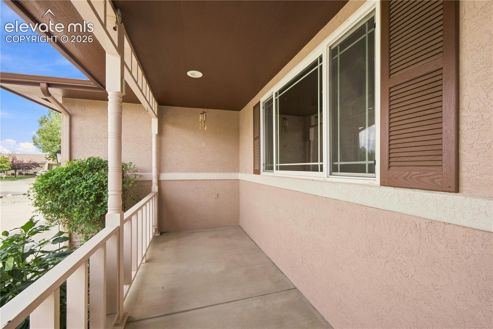 635 E Inca Court