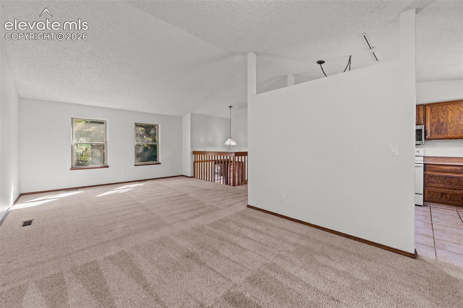 4865 W Old Farm Circle