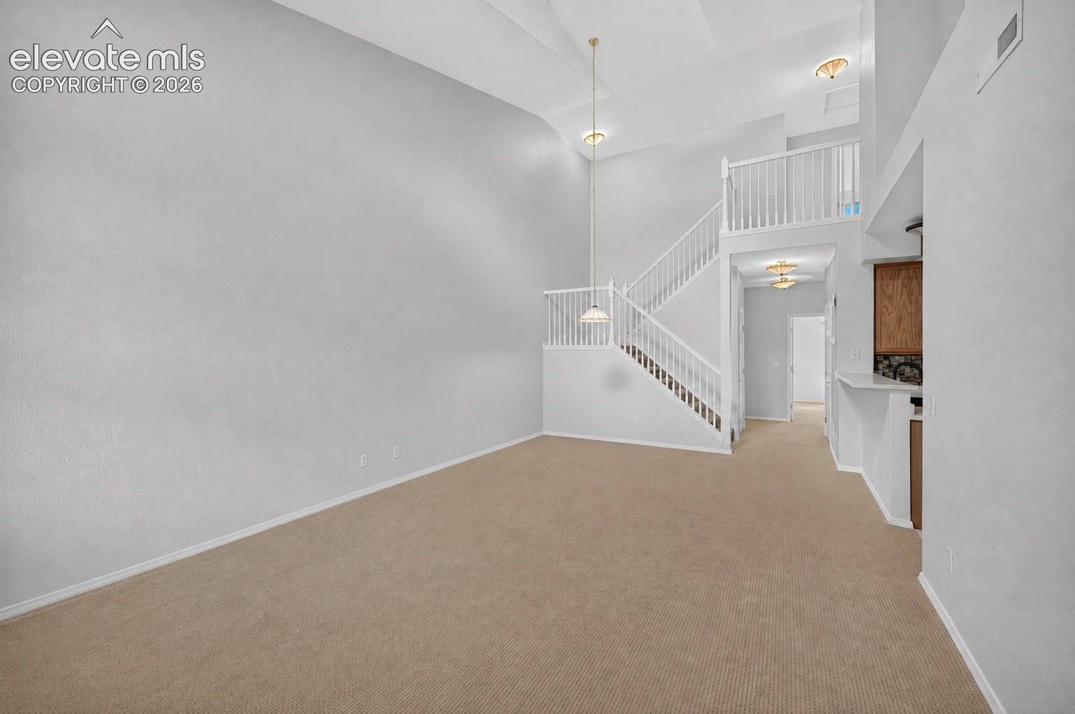 1223 Villa Grove