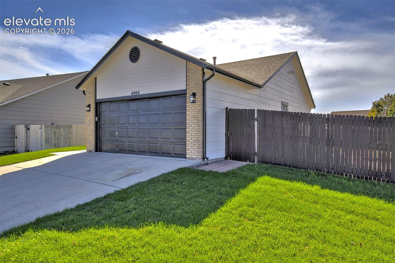 4904 Pathfinder Drive
