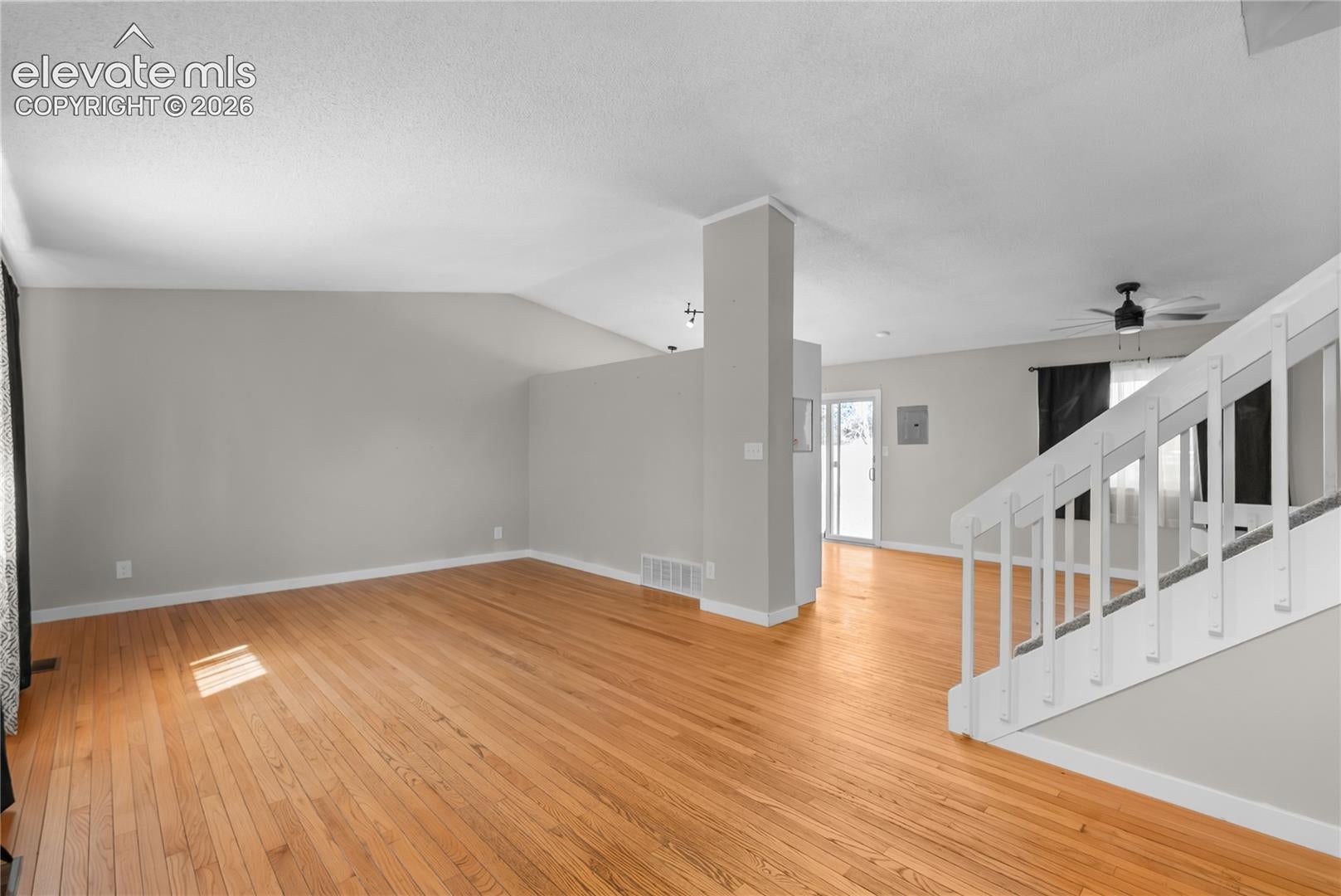 120 Comanche Court
