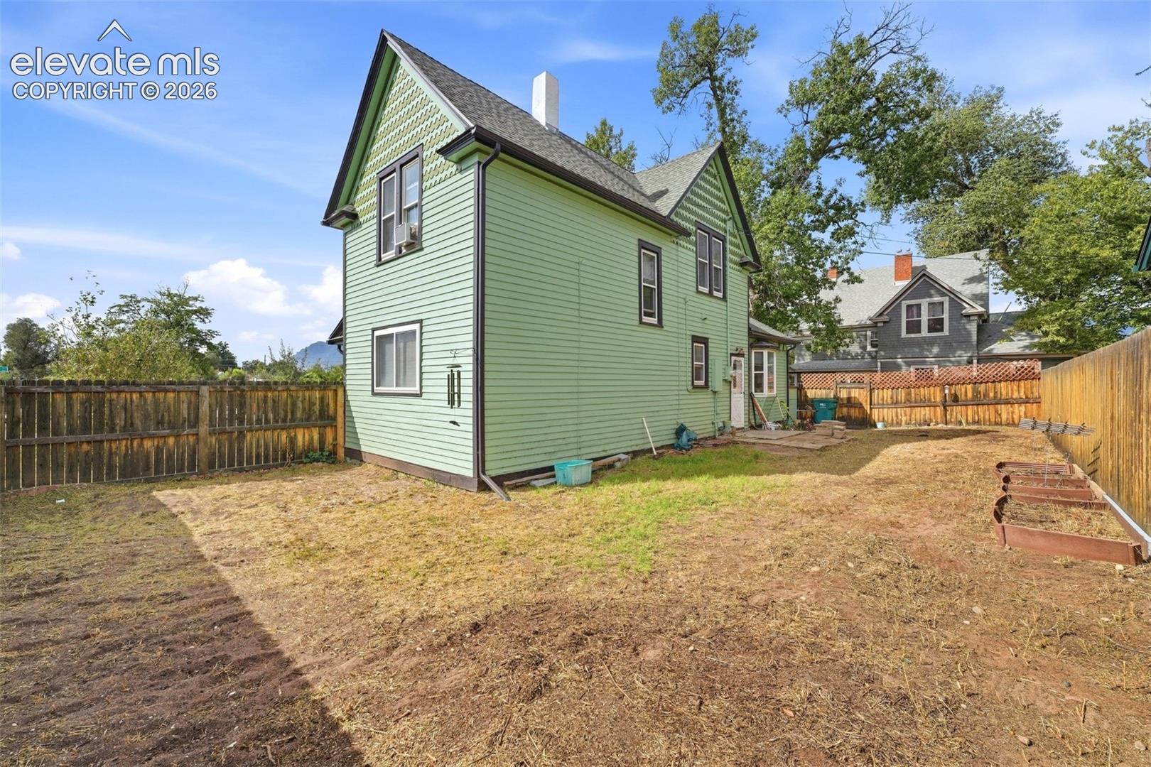 842 E Platte Avenue