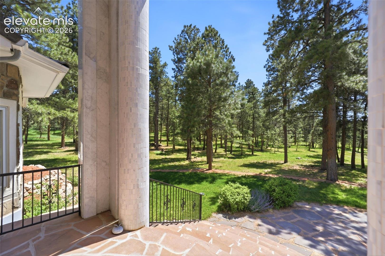 17075 Viscount Court