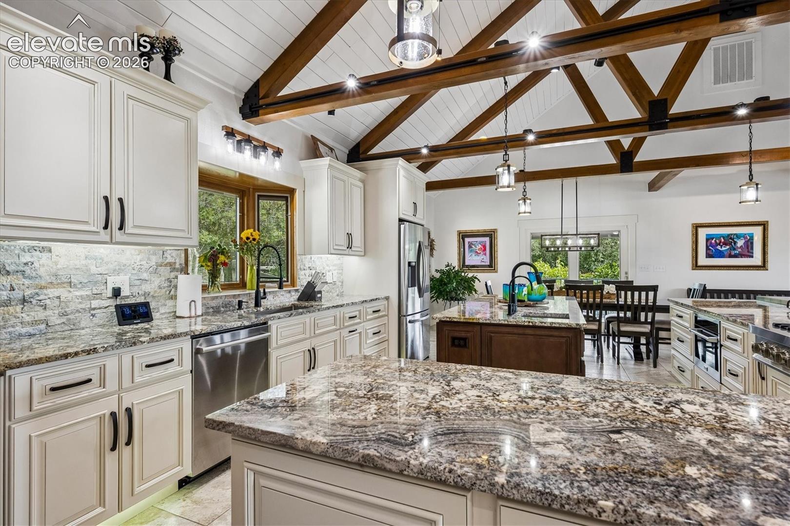 2464 W Wolfensberger Road