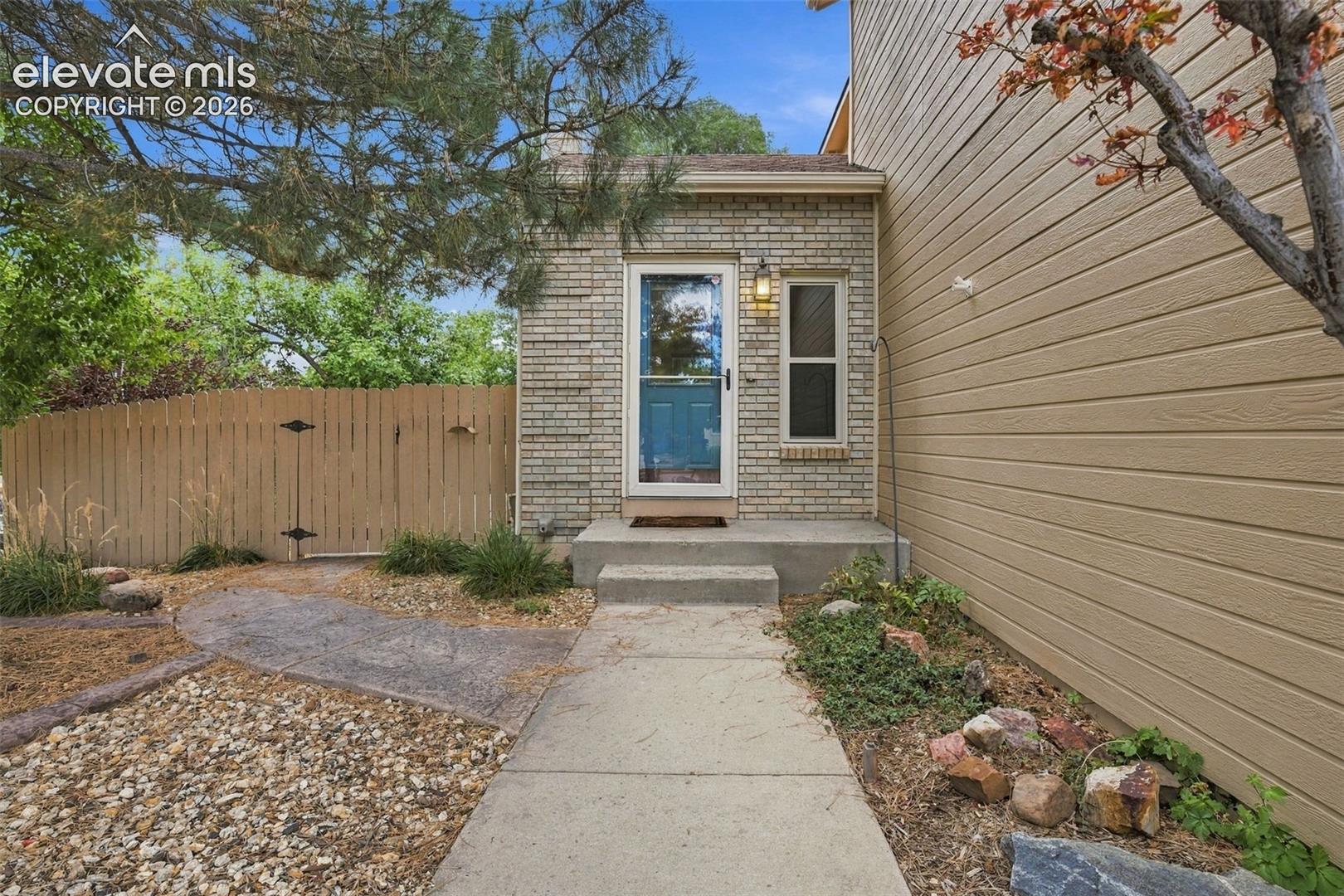 5960 Chokecherry Drive