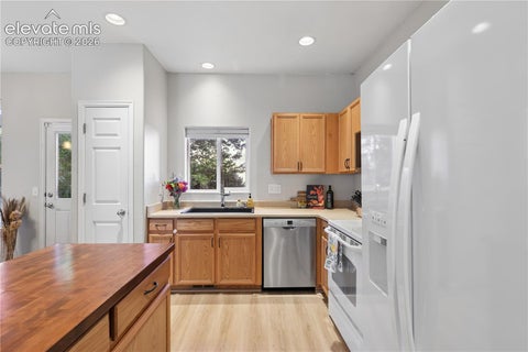 Tiny photo for 2152 Creekridge Point, Colorado Springs, CO 80910 (MLS # 4561099)