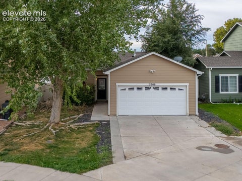 Photo of 2006 Oneal Place, Pueblo, CO 81004 (MLS # 1519960)