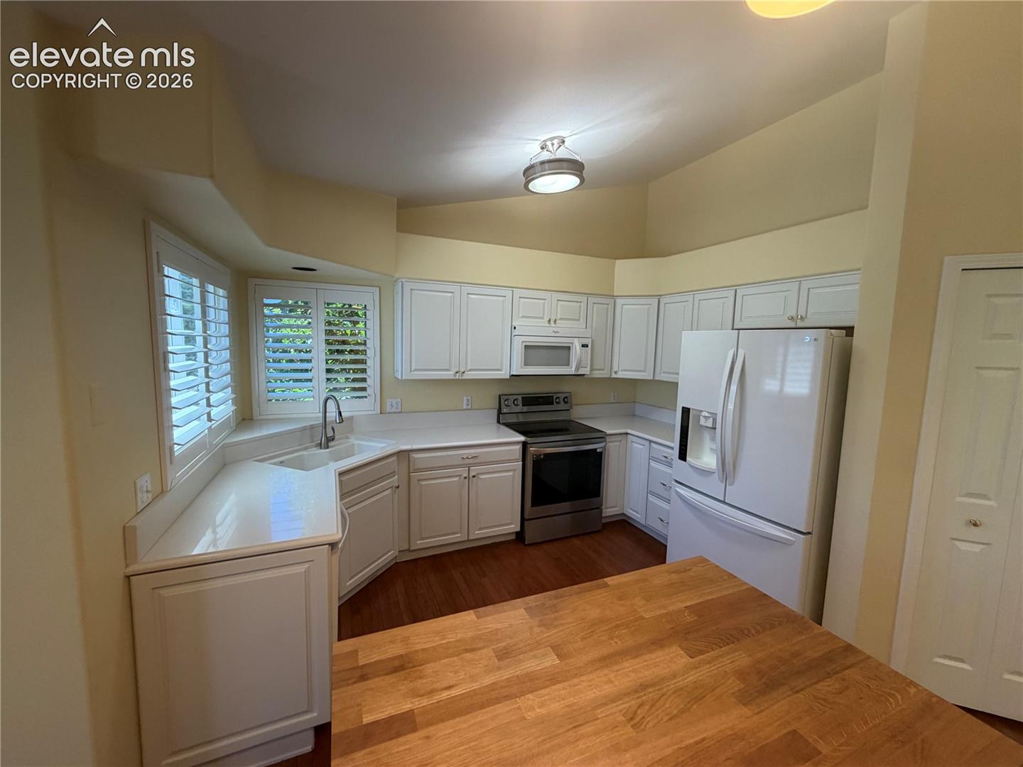 8258 Cooper River Drive