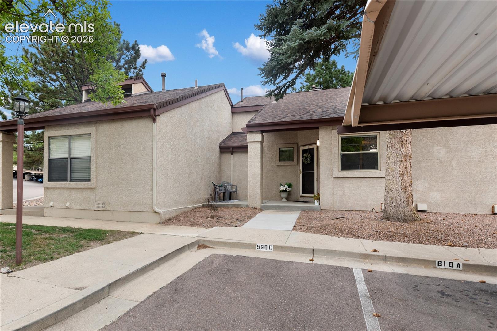 610 Autumn Crest Circle B