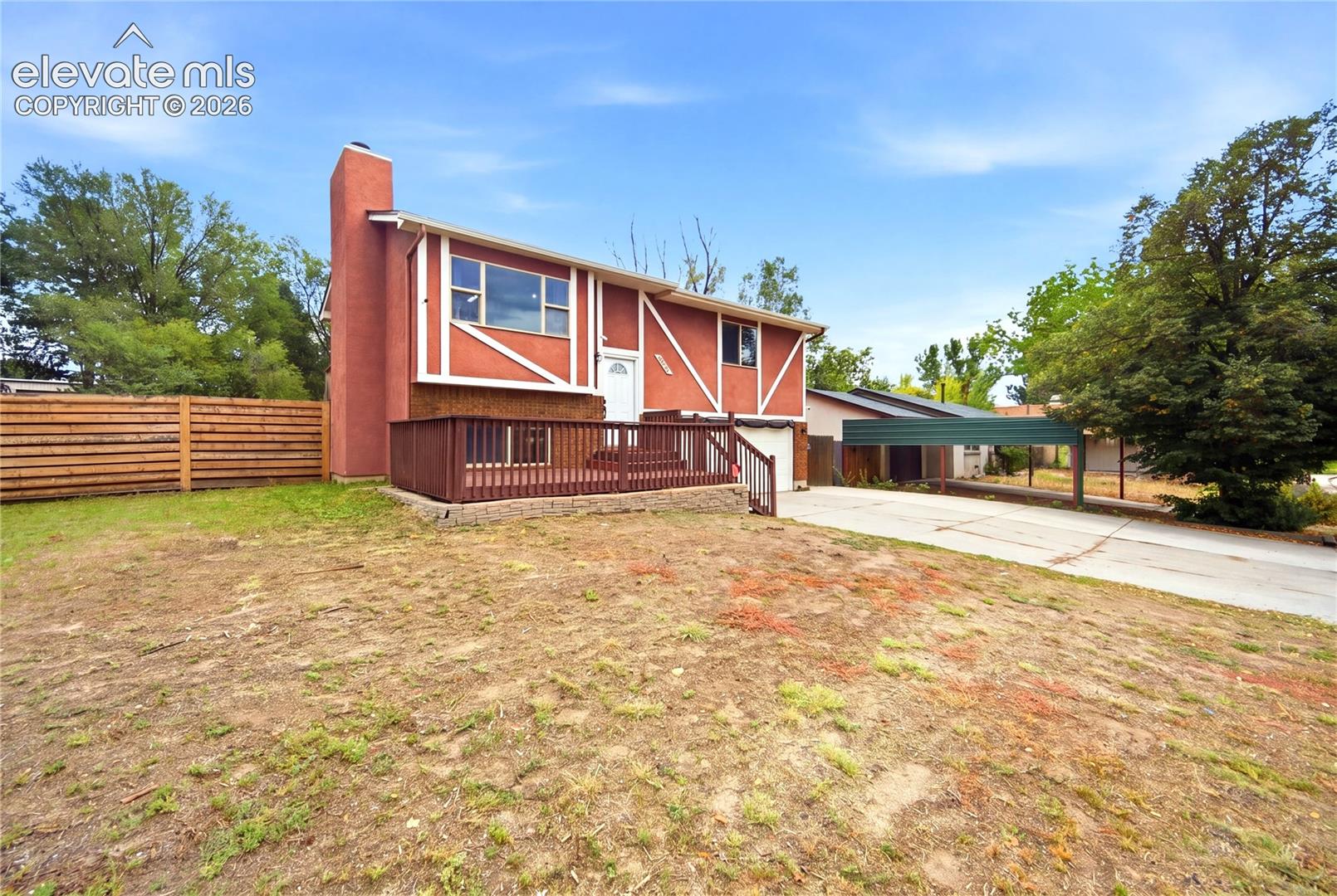 2025 Heathercrest Drive
