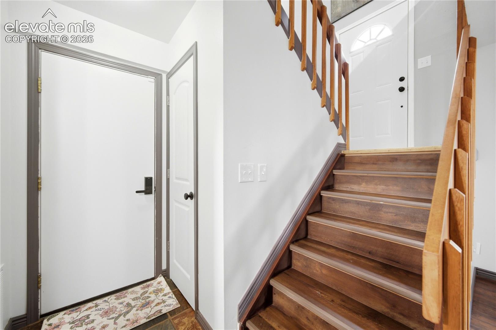 2025 Heathercrest Drive