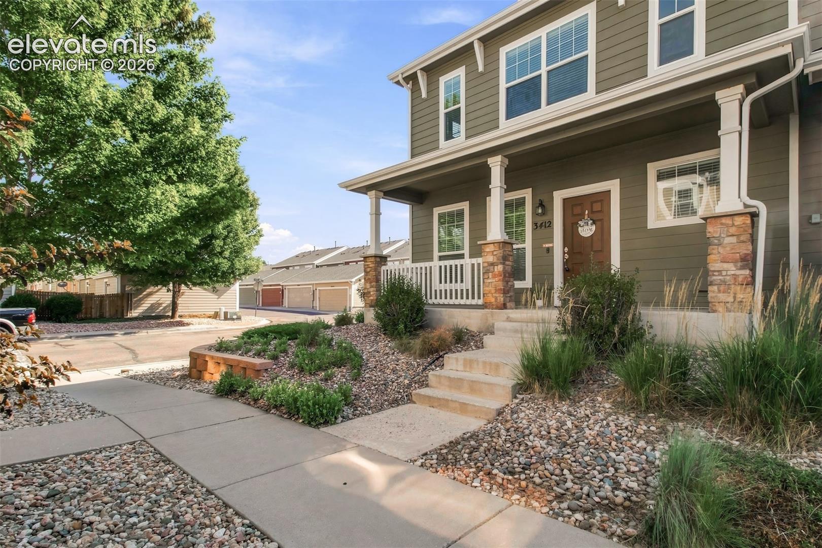 3412 Shrikes Tail Heights