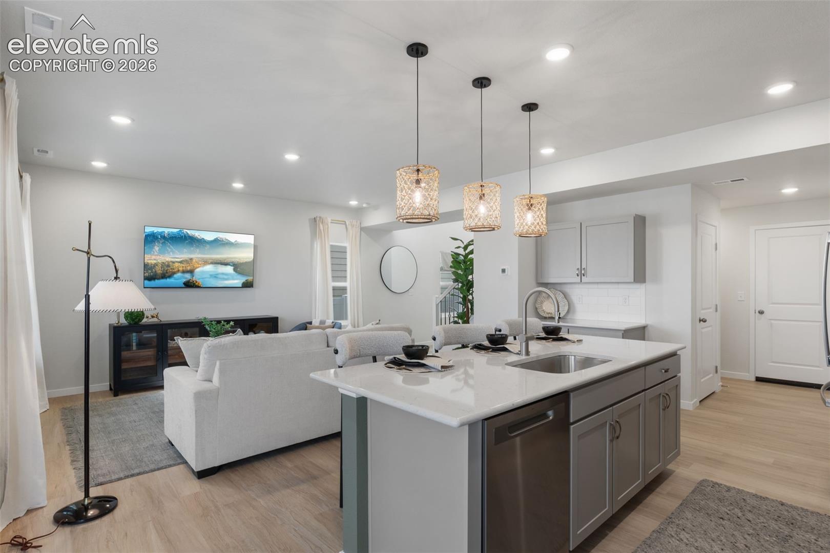 4982 Havenward View