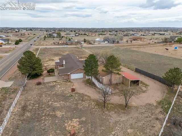 922 W McCulloch Boulevard