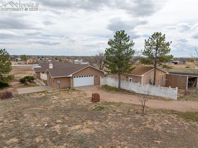 922 W McCulloch Boulevard