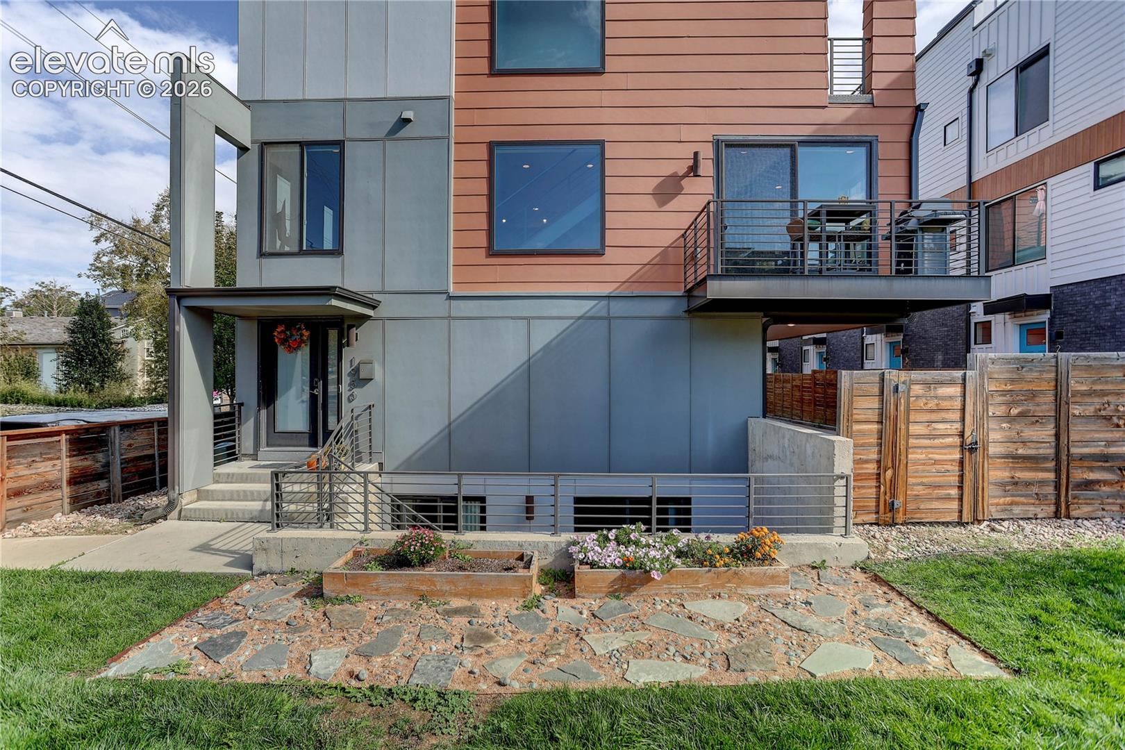 1950 Hooker Street