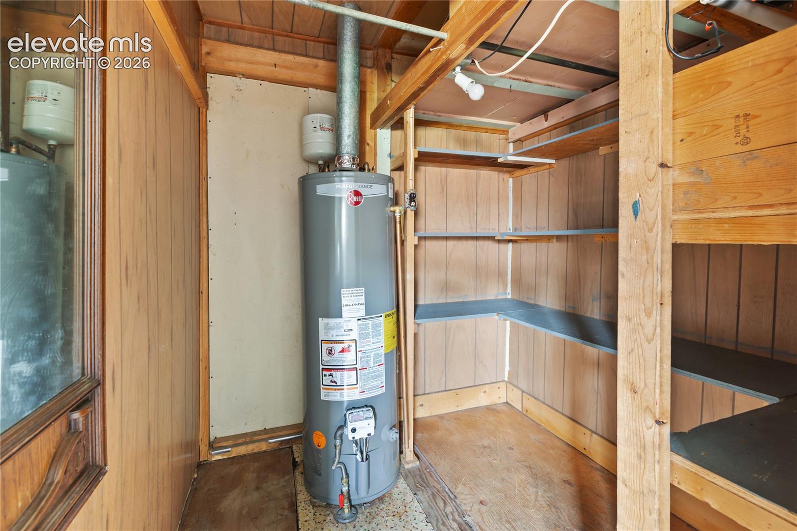 225 W Eaton Avenue