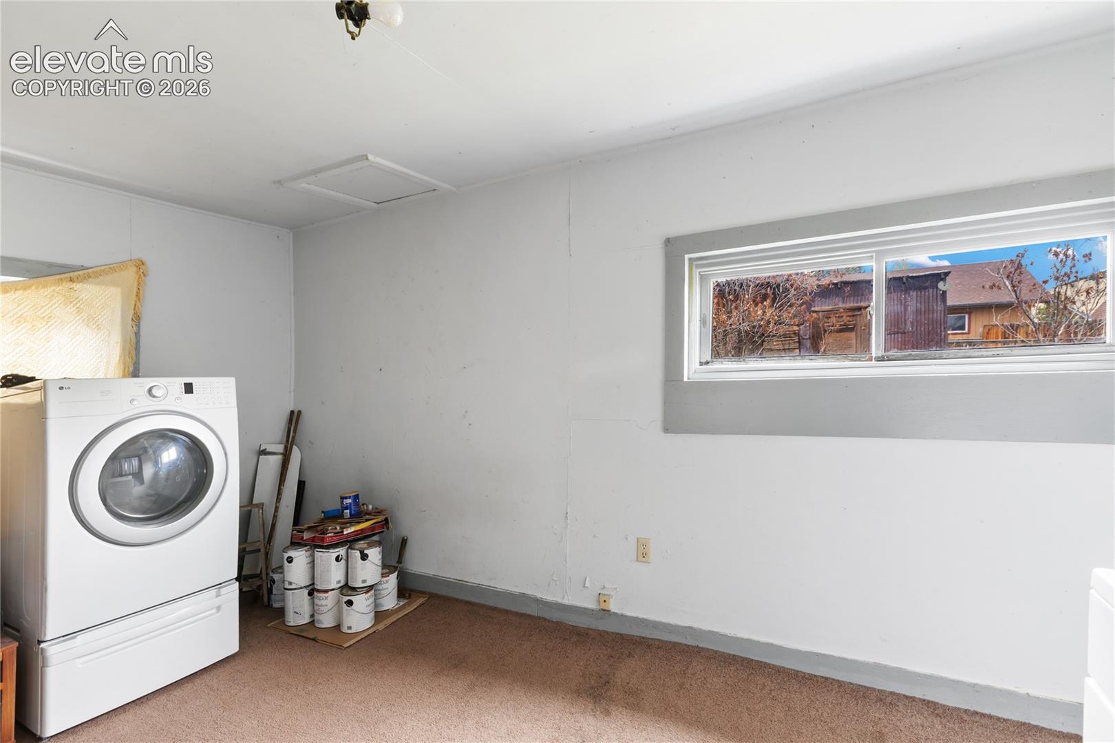 225 W Eaton Avenue