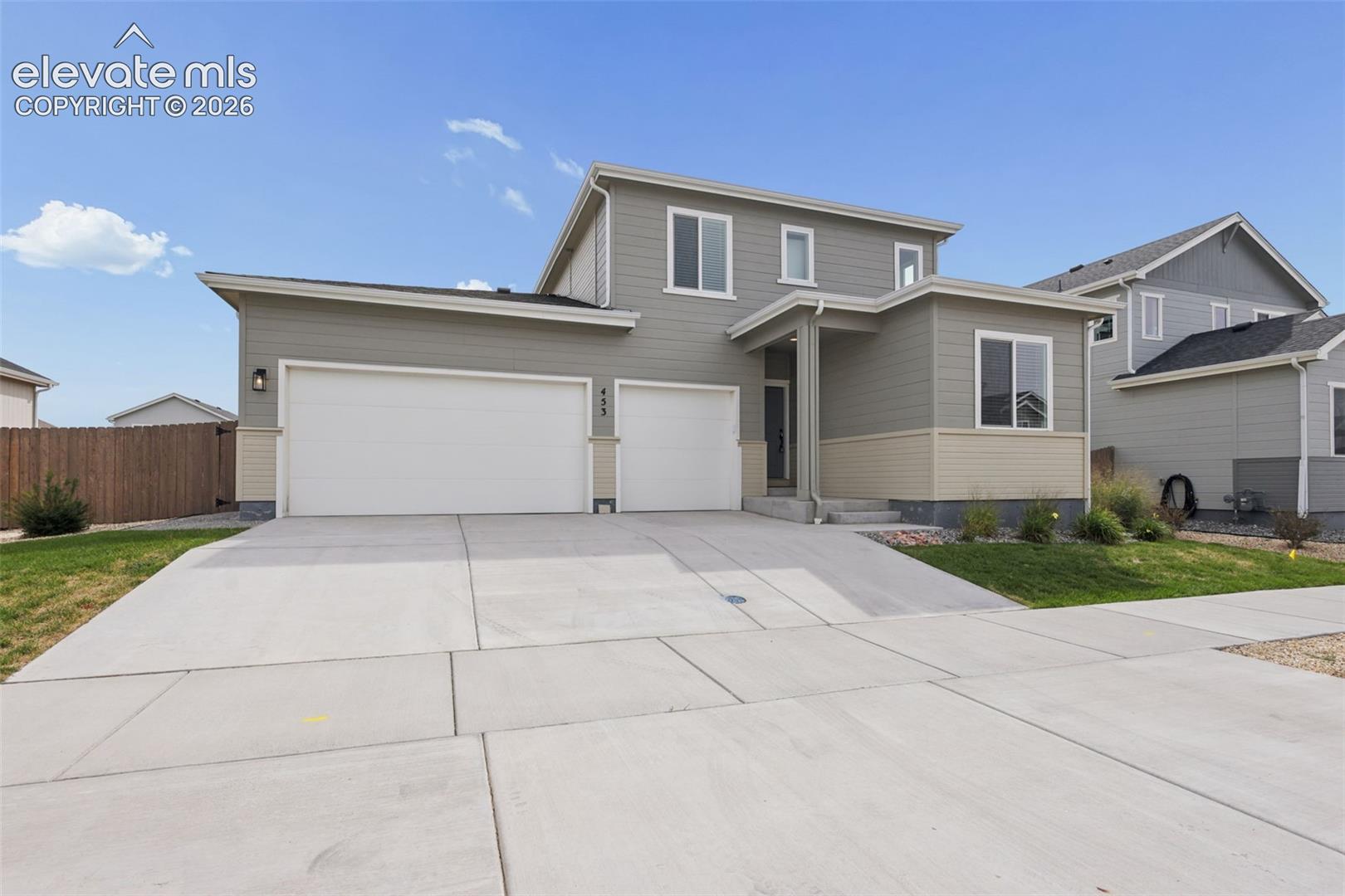 453 Indian Grass Street