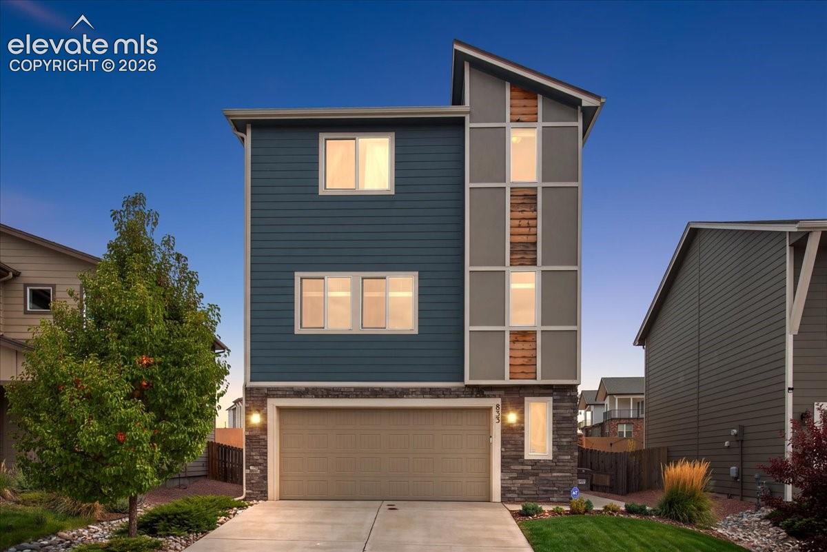 833 Grissom Drive