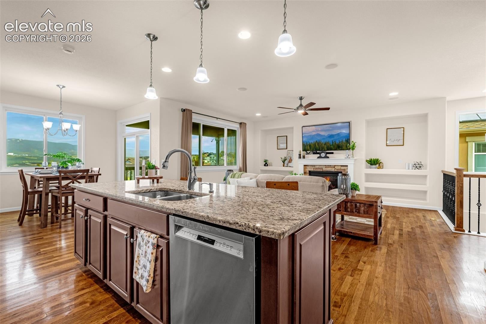 1434 Promontory Bluff View