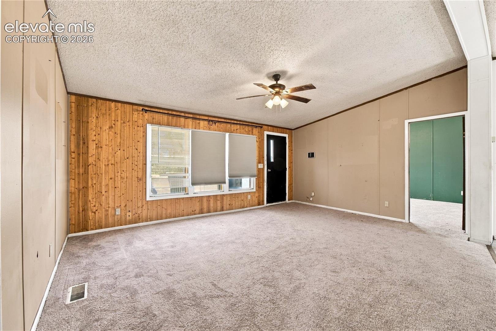 30 W 8th Avenue