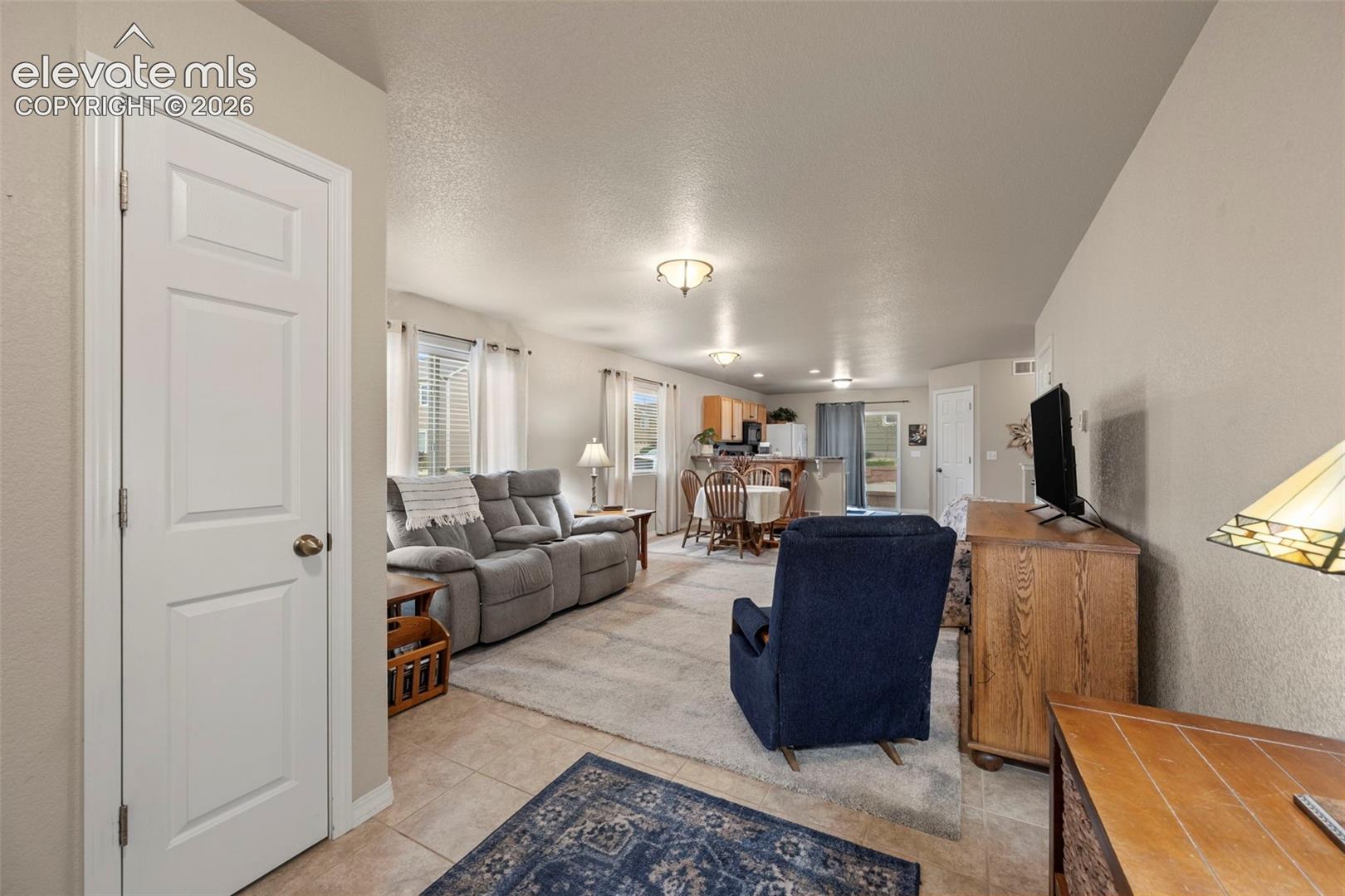 11589 Hibiscus Lane