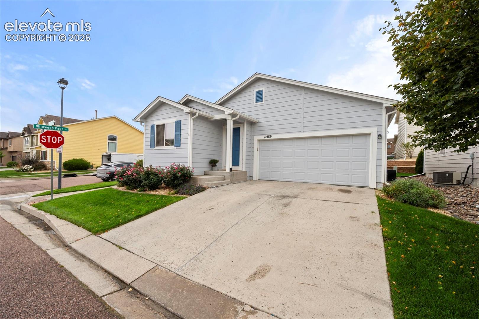 11589 Hibiscus Lane