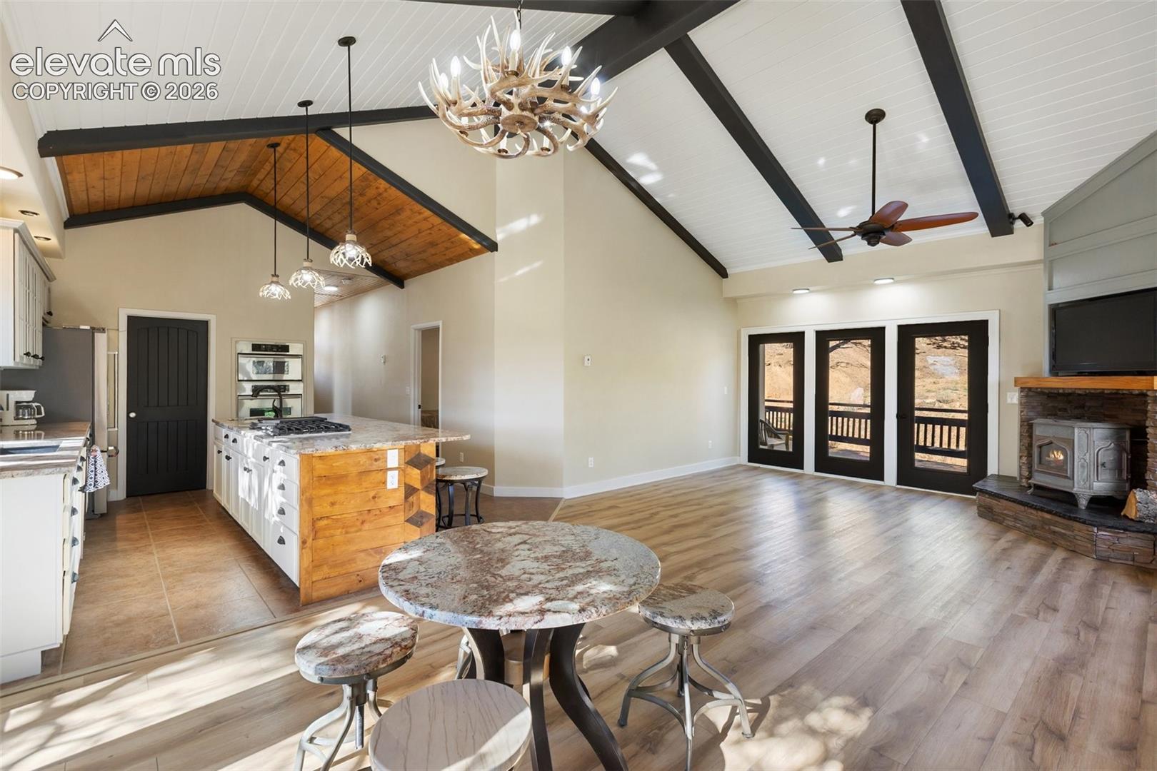 396 Mohawk Heights