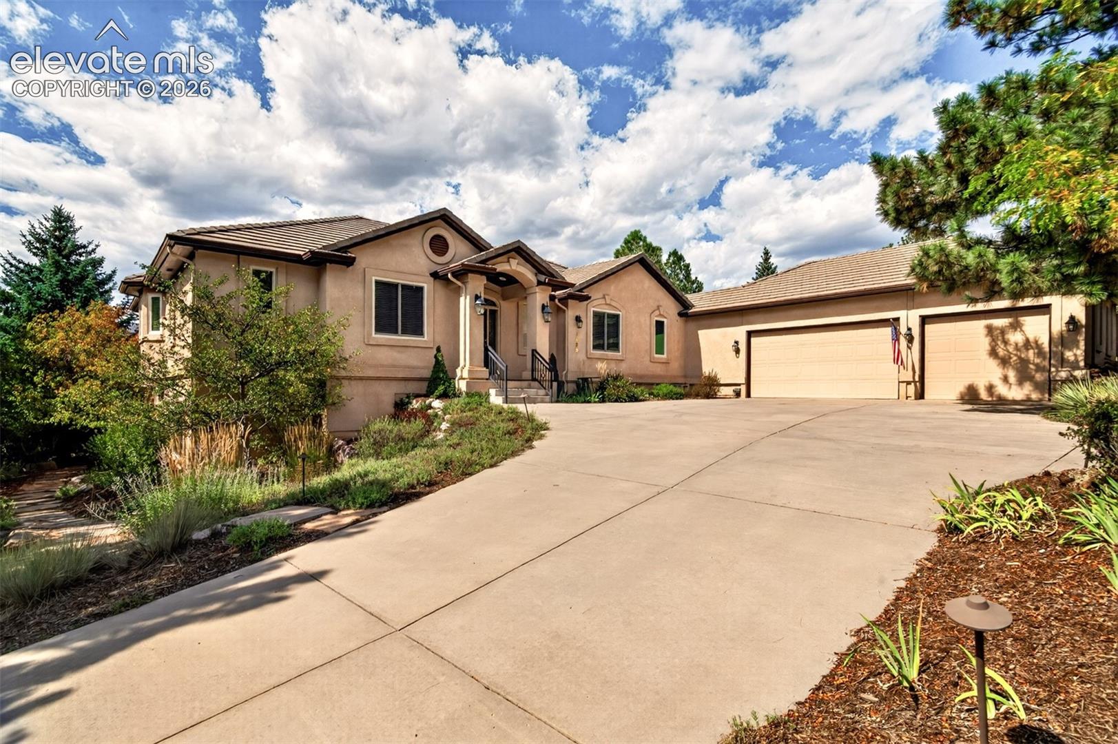 7625 WINDING 0AKS Drive