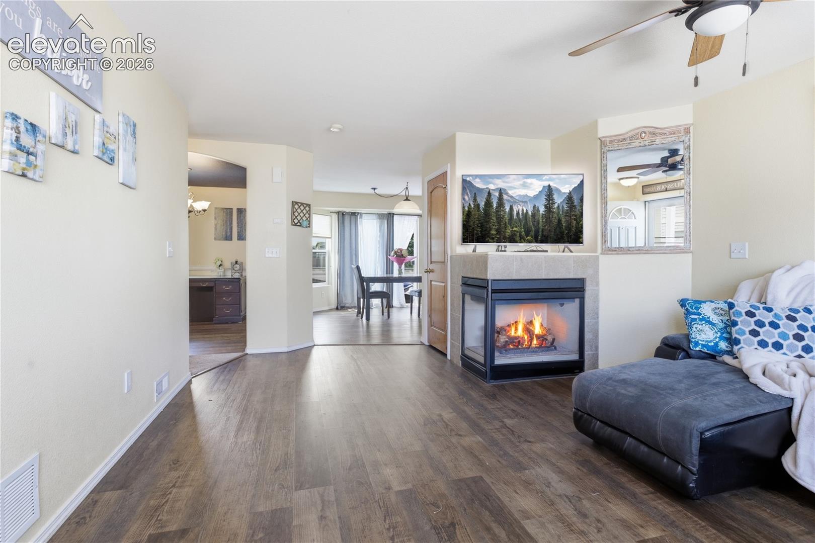 4839 Rusty Nail Point 102
