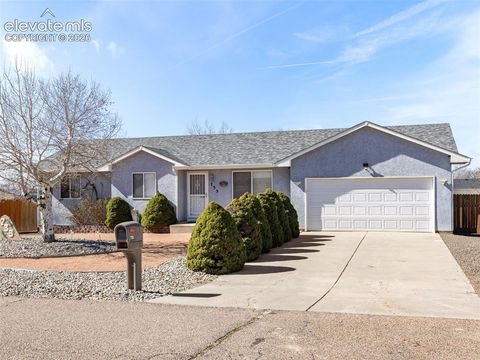 Photo of 735 S Sterling Drive, Pueblo, CO 81007 (MLS # 3144652)